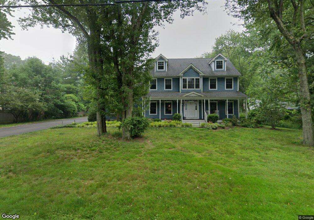 10 Libby Ln, Darien, CT 06820 - photo 1