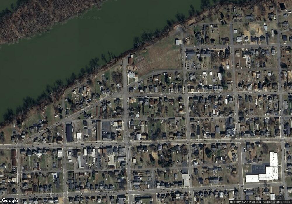 512 E 2nd St, Nescopeck, PA 18635 - photo 1