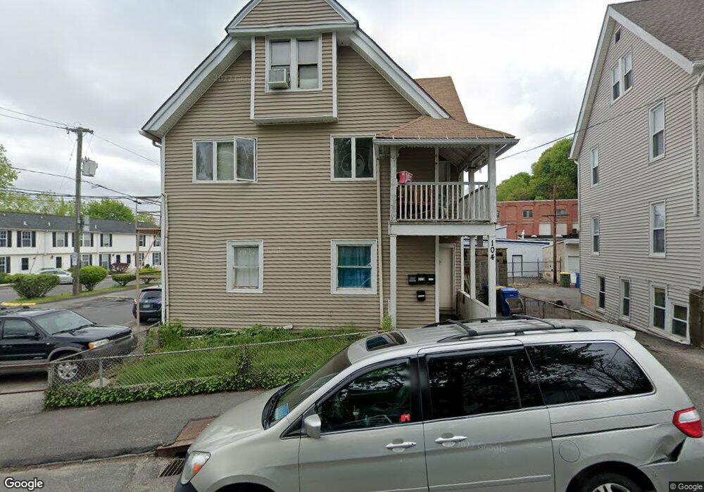 104 Fairview St, Waterbury, CT 06710 - photo 1