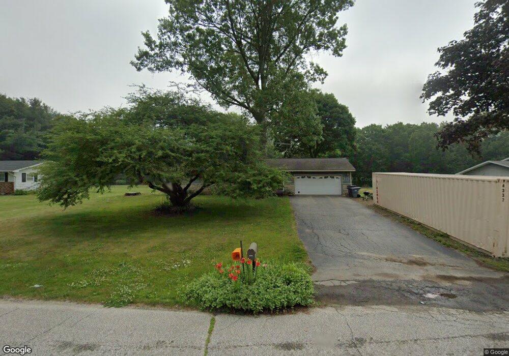 7455 N Meadow Ln, New Carlisle, IN 46552 - photo 1