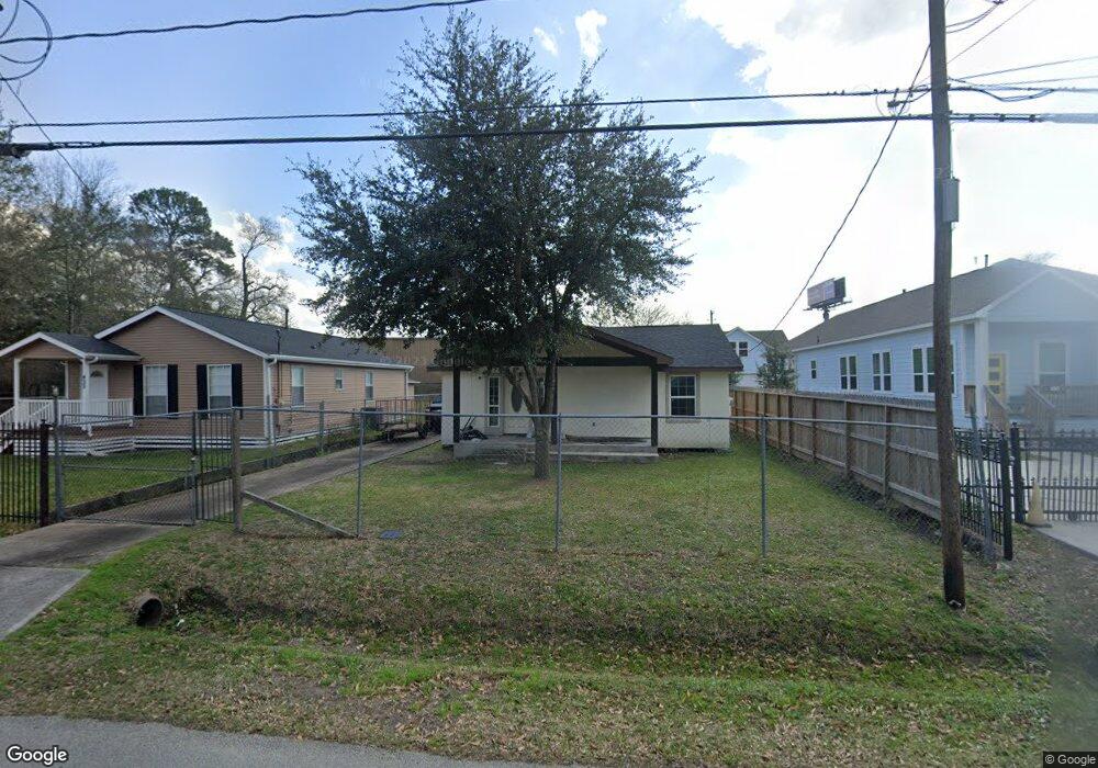 420 Caplin St, Houston, TX 77022 - photo 1