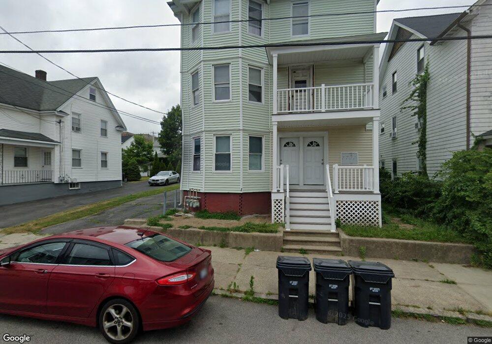 114 Englewood Ave, Pawtucket, RI 02860 - photo 1