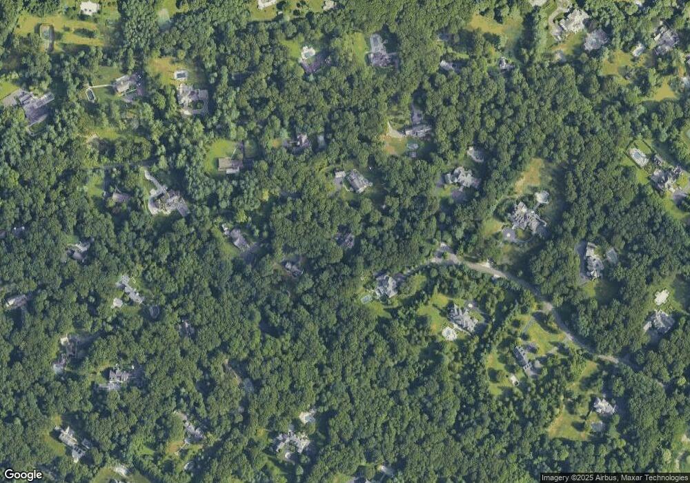 1227 The Knoll unit RFD1, Oyster Bay, NY 11771 - photo 1