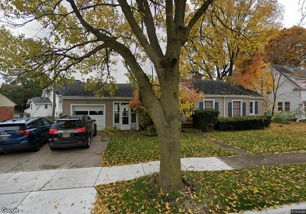 315 Wayburn Rd, Lansing, MI 48910 - photo 1