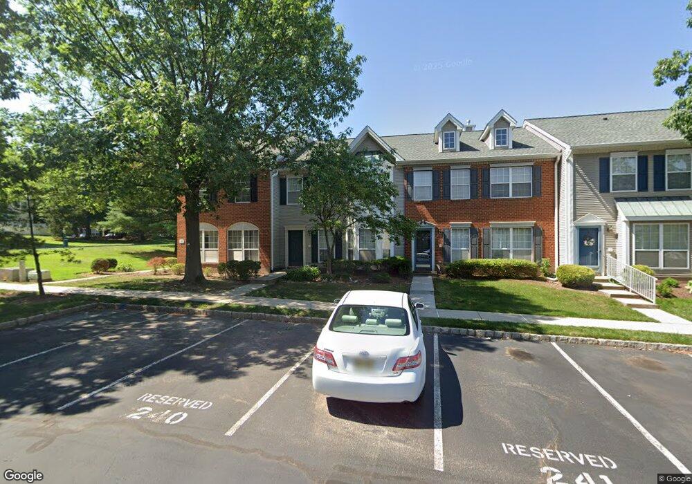 14 Diaz Ct, Franklin Park, NJ 08823 - photo 1