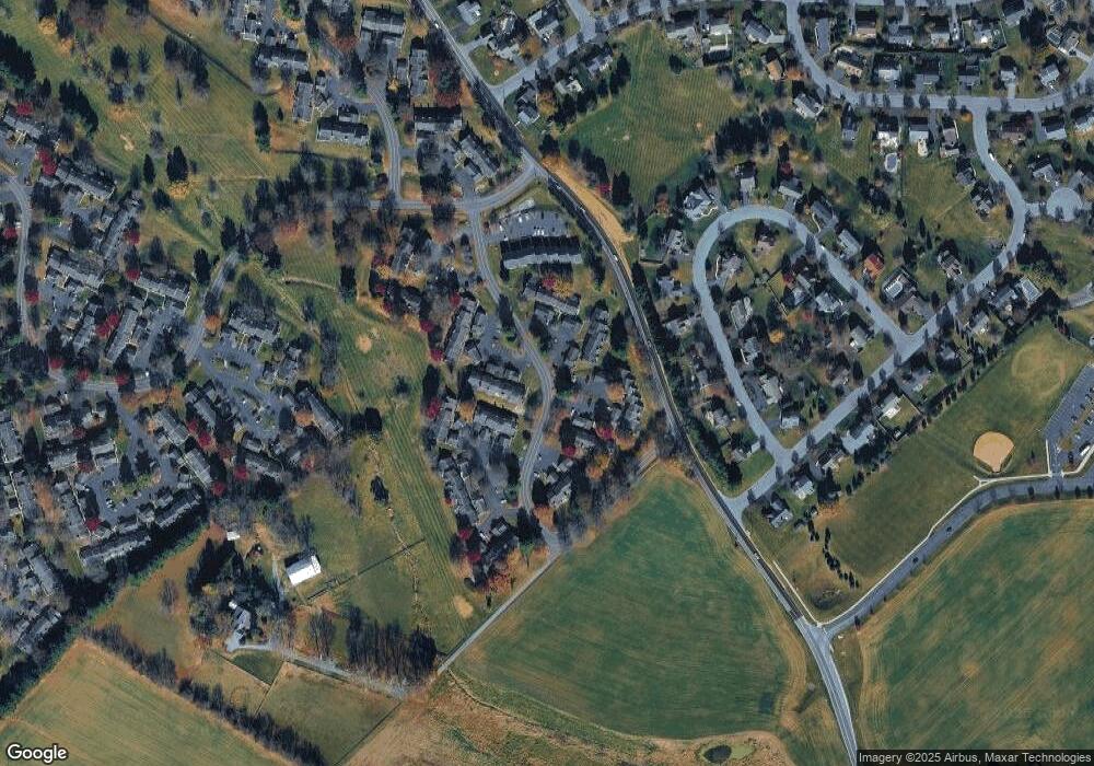 217 Barrington Ct, Palmyra, PA 17078 - photo 1