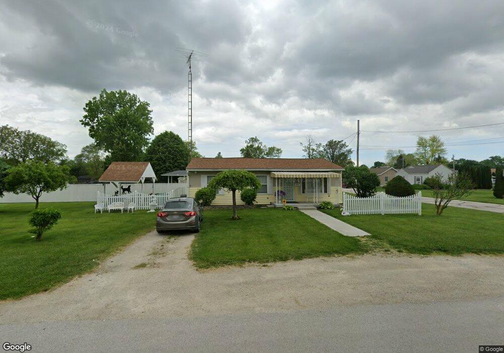302 W 2nd St, Genoa, OH 43430 - photo 1