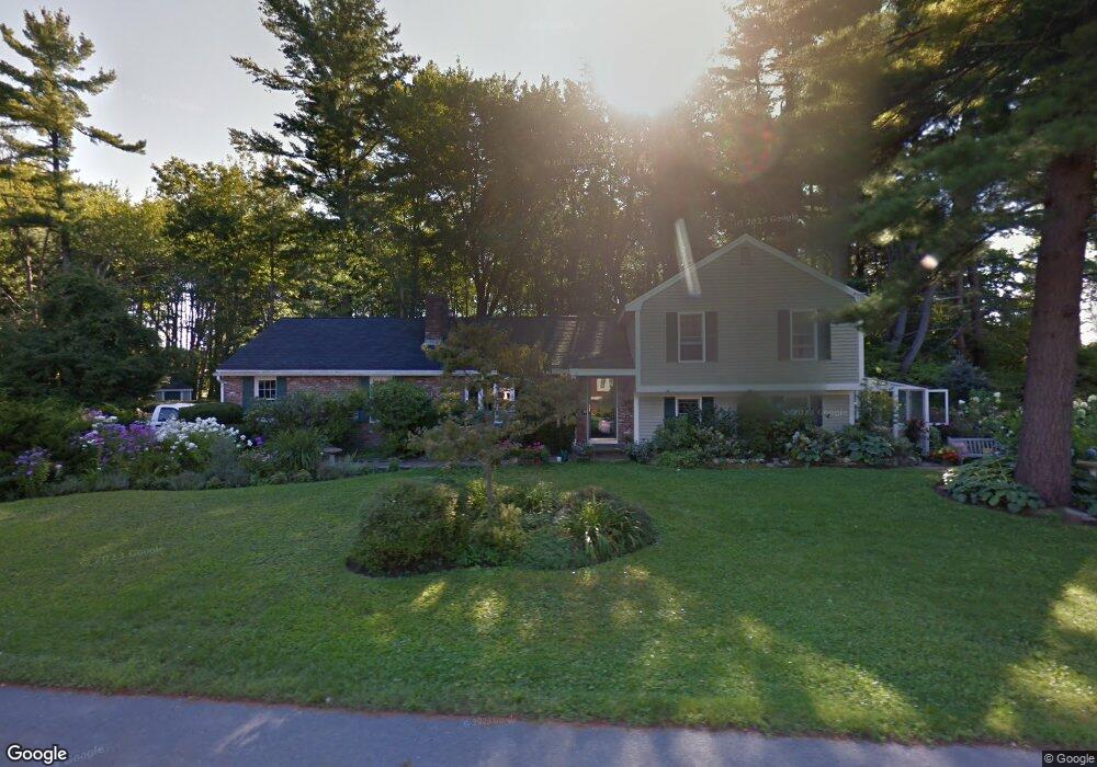 8 Tiffany Ln, Saco, ME 04072 - photo 1