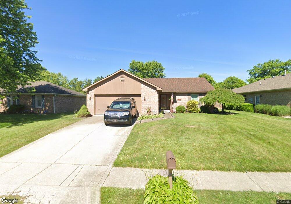 918 Brookside Ln, Plainfield, IN 46168 - photo 1