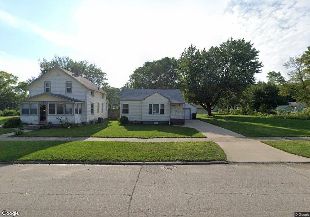 1712 8th St NW, Cedar Rapids, IA 52405 - photo 1