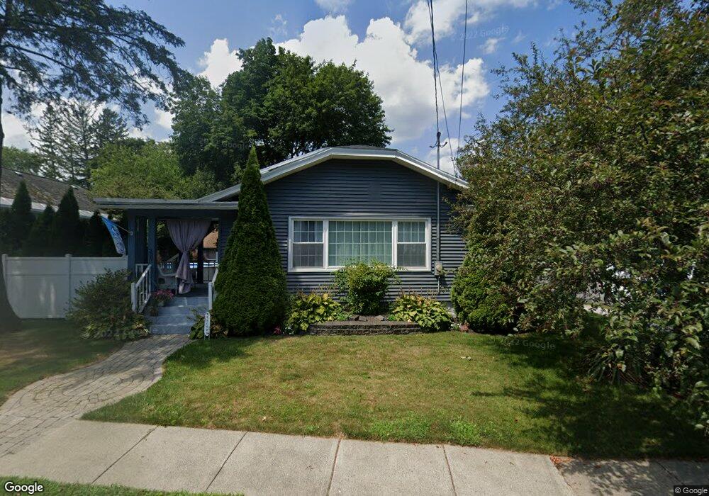 302 S Reynolds St, Schenectady, NY 12302 - photo 1