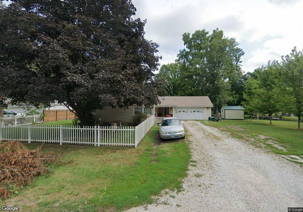 421 E Illini St, Virginia, IL 62691 - photo 1
