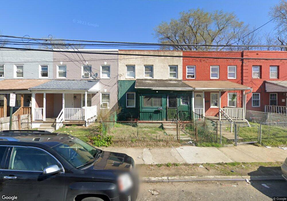 817 Tulip St, Camden, NJ 08104 - photo 1