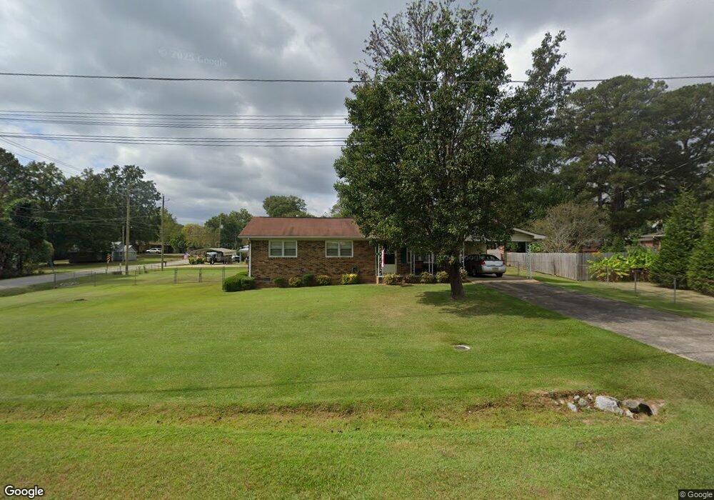 700 Pinecrest Ave, Weaver, AL 36277 - photo 1