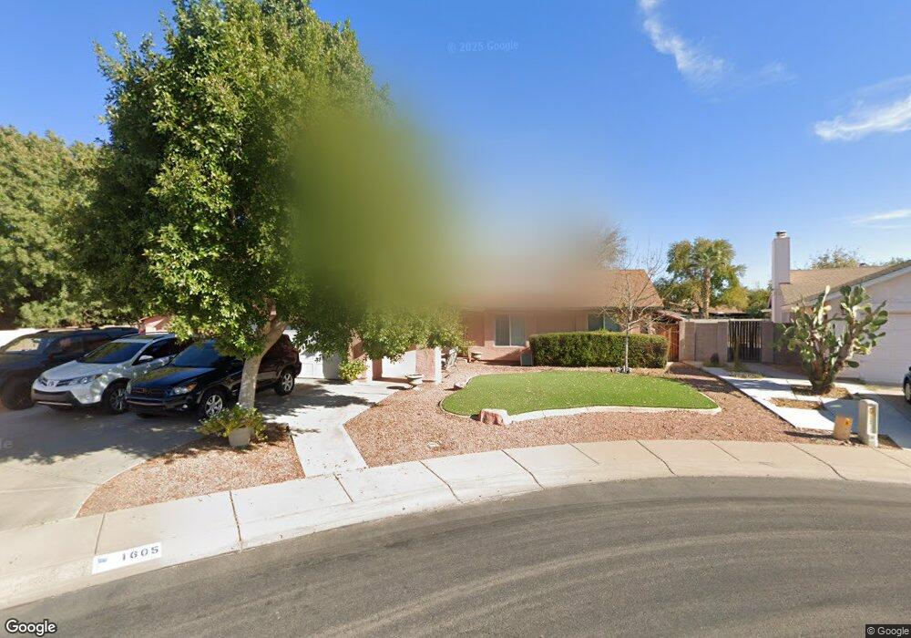 1605 N Tamarisk Ct, Chandler, AZ 85224 - photo 1