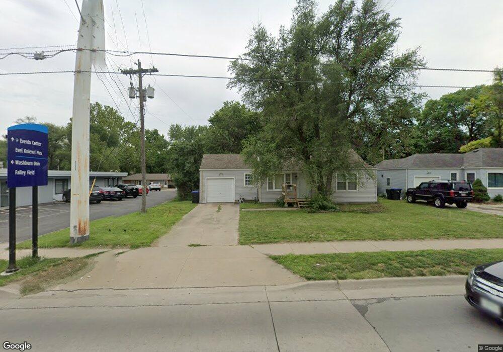 2117 SW 21st St, Topeka, KS 66604 - photo 1