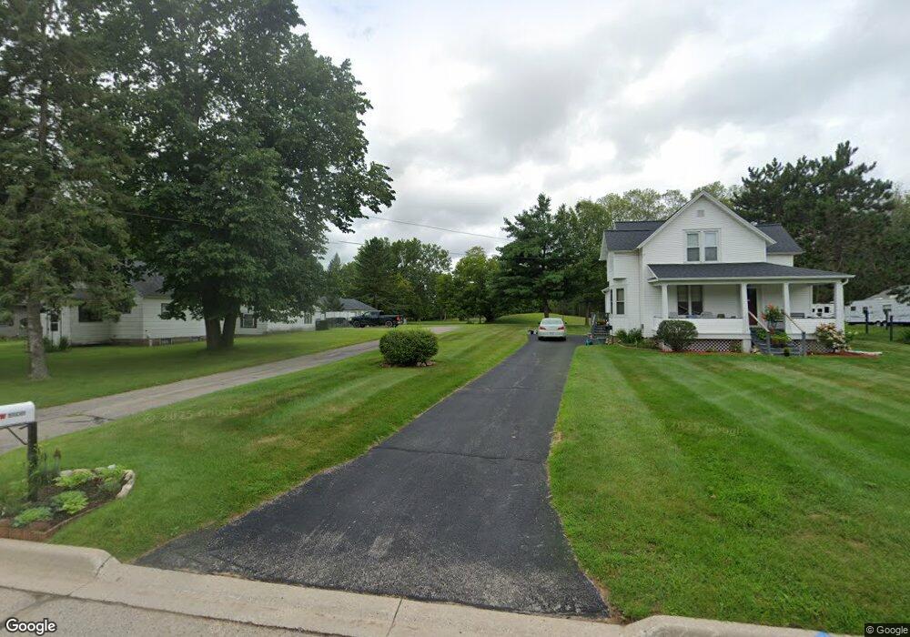 4403 13th St, Menominee, MI 49858 - photo 1