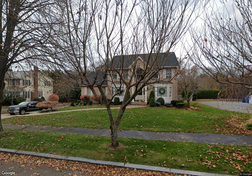 202 Pigeon Ln, Waltham, MA 02452 - photo 1