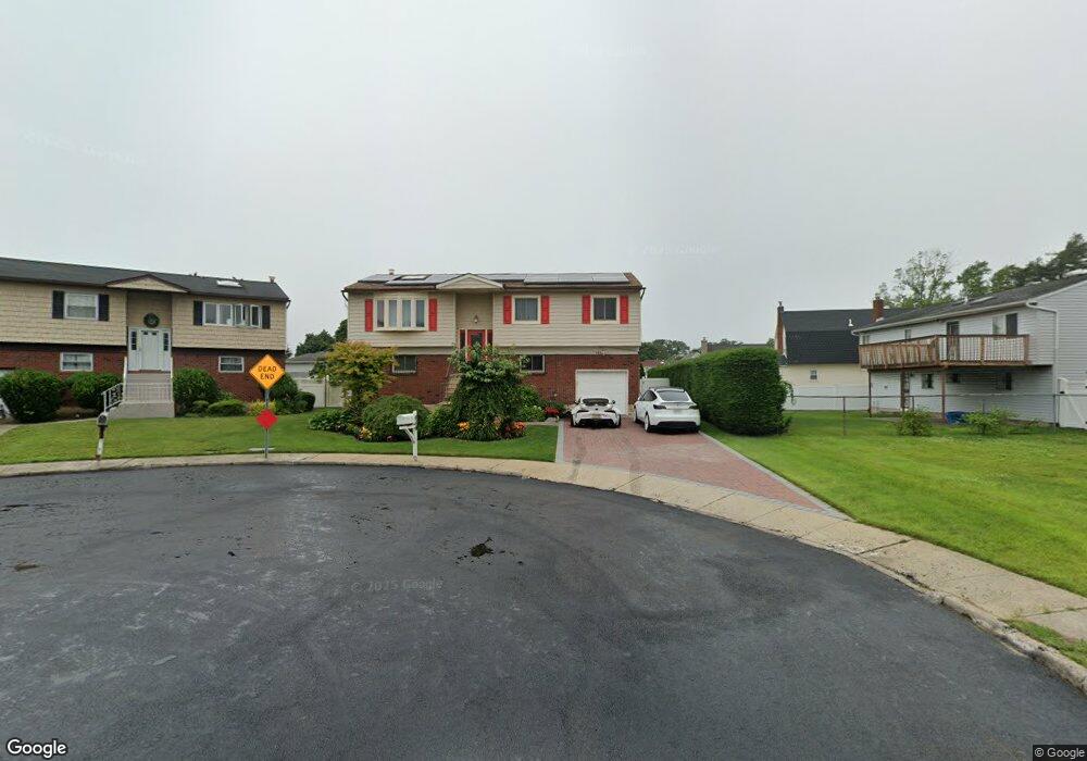 449 Elaine Ct, West Hempstead, NY 11552 - photo 1