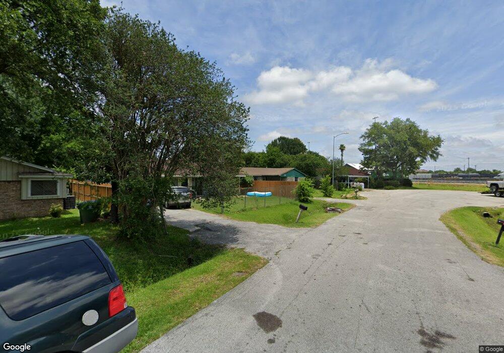 7521 Saint Louis St, Houston, TX 77028 - photo 1