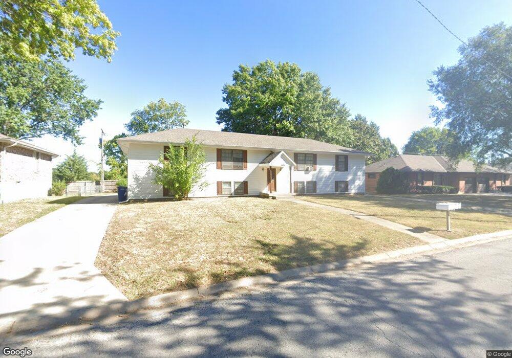 1101 NW Mock Ave unit A, Blue Springs, MO 64015 - photo 1