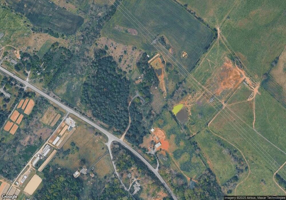 1732 Hermitage Rd, Waynesboro, VA 22980 - photo 1