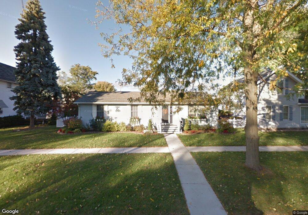 308 W 1st St, Woodville, OH 43469 - photo 1