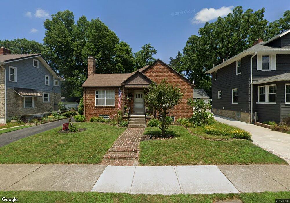 284 Orchard Ln, Columbus, OH 43214 - photo 1