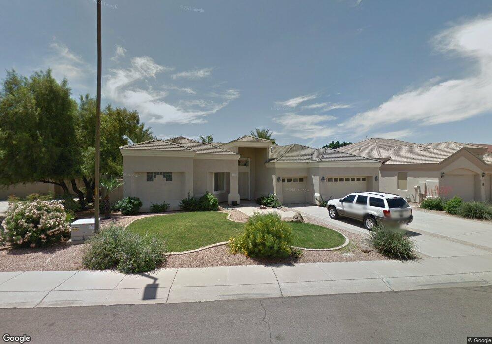 1533 E Catamaran Dr, Gilbert, AZ 85234 - photo 1