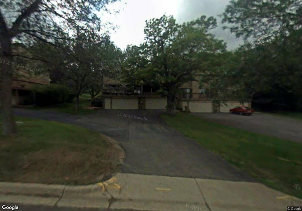 1352 Westwood Hills Rd, Saint Louis Park, MN 55426 - photo 1