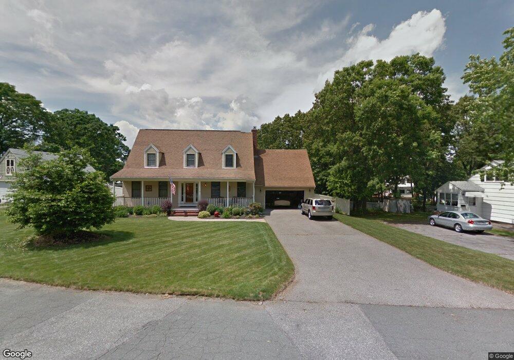 8 Ridgewood Cir, Lawrence, MA 01843 - photo 1