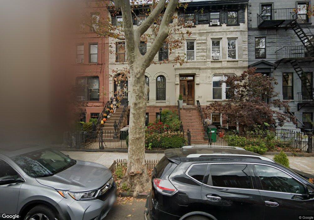 565 Decatur St, Brooklyn, NY 11233 - photo 1