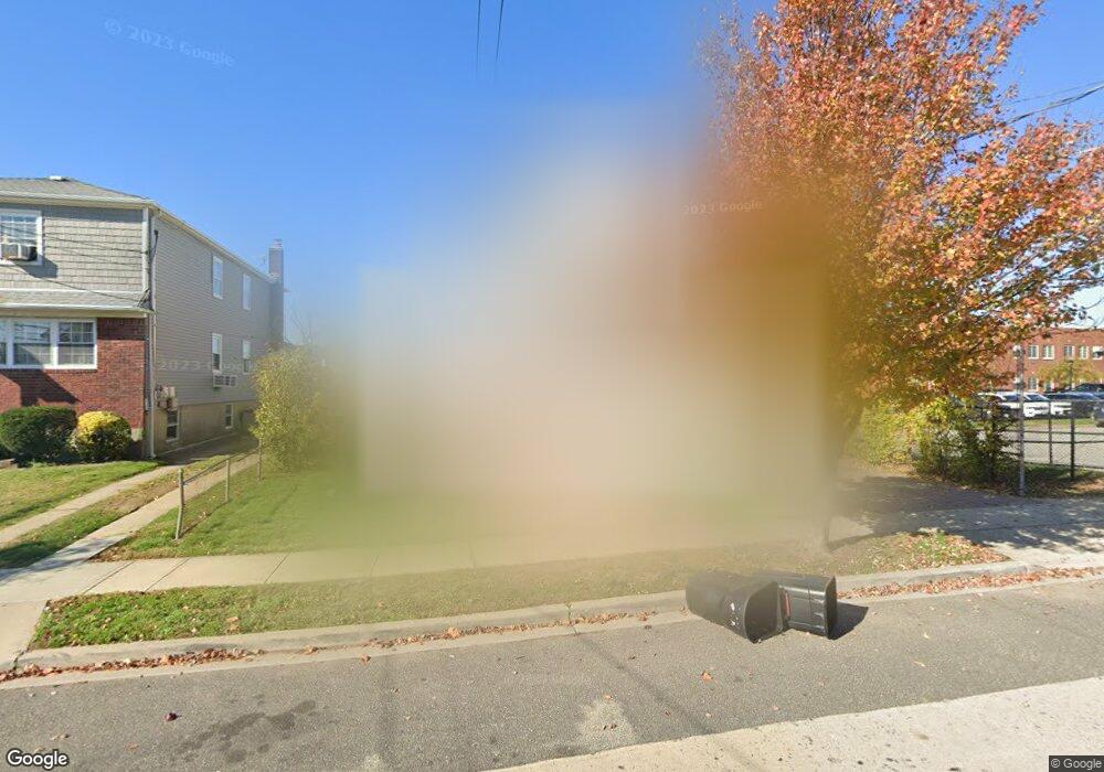 31 1st Ave unit Upper, East Rockaway, NY 11518 - photo 1