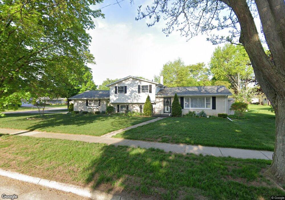 410 Nickless St, Frankenmuth, MI 48734 - photo 1