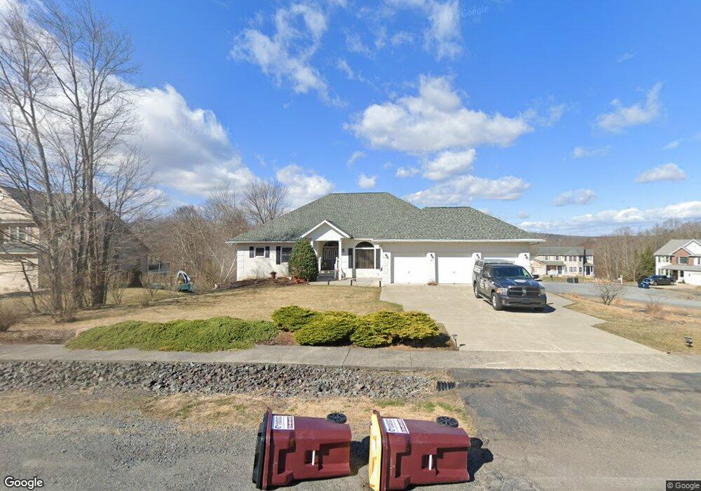 106 Beech Ln, Moscow, PA 18444 - photo 1