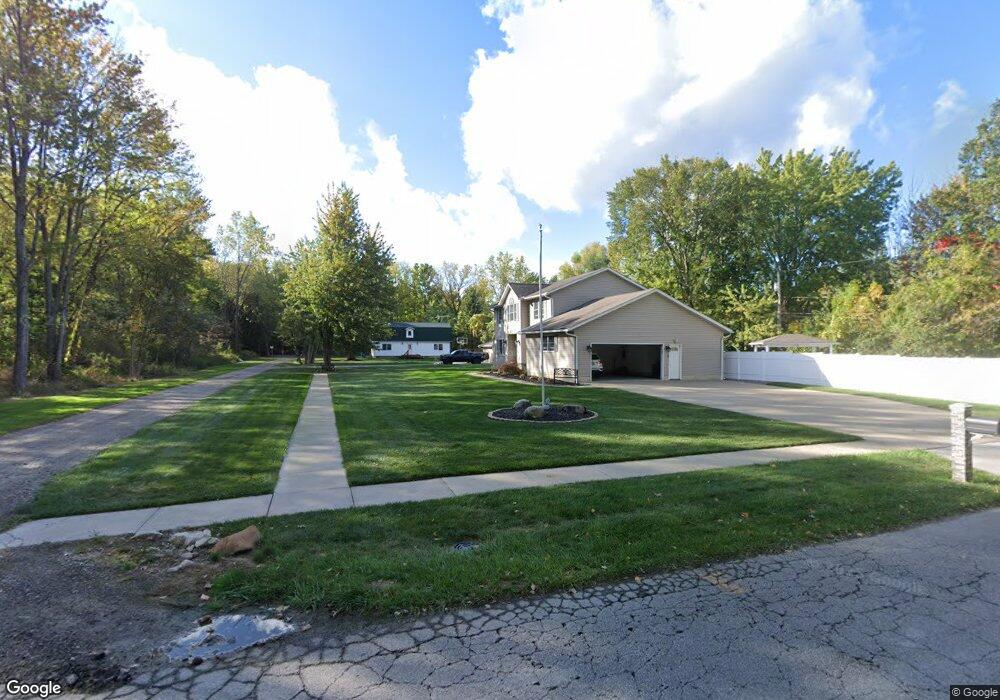 400 Woodruff Dr, Sheffield Lake, OH 44054 - photo 1