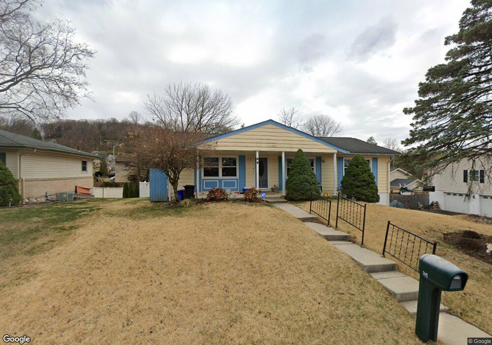 148 Castleton Dr, Reading, PA 19607 - photo 1