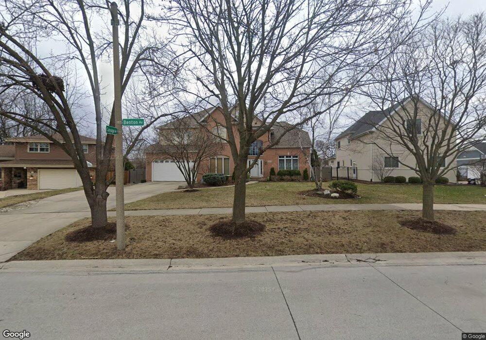 717 S Benton Ave, Elmhurst, IL 60126 - photo 1