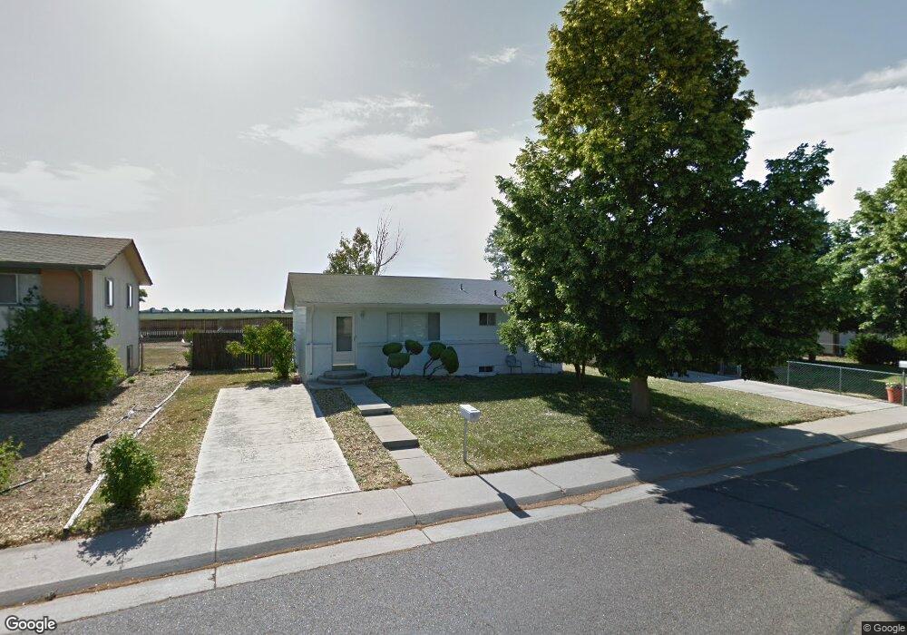 902 Ouray St, Aurora, CO 80011 - photo 1