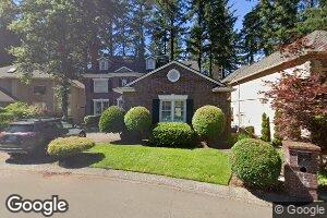 1671 Village Park Ln, Lake Oswego, OR 97034