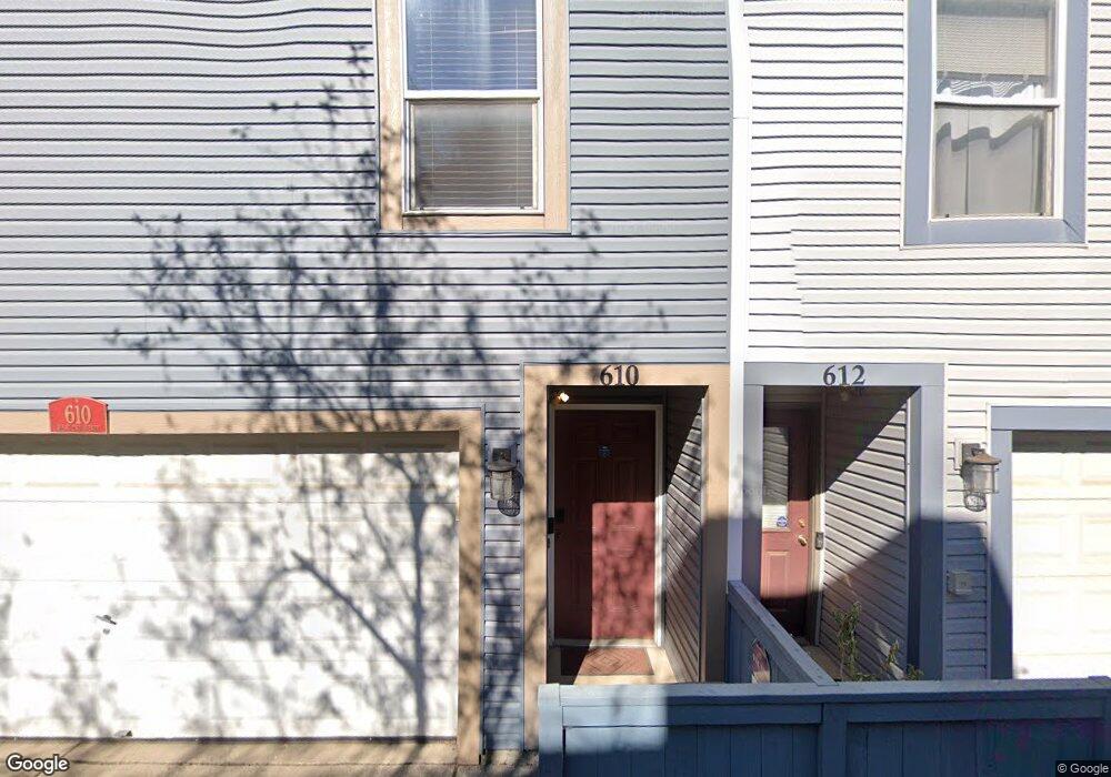 610 W 2nd Ave, Columbus, OH 43201 - photo 1