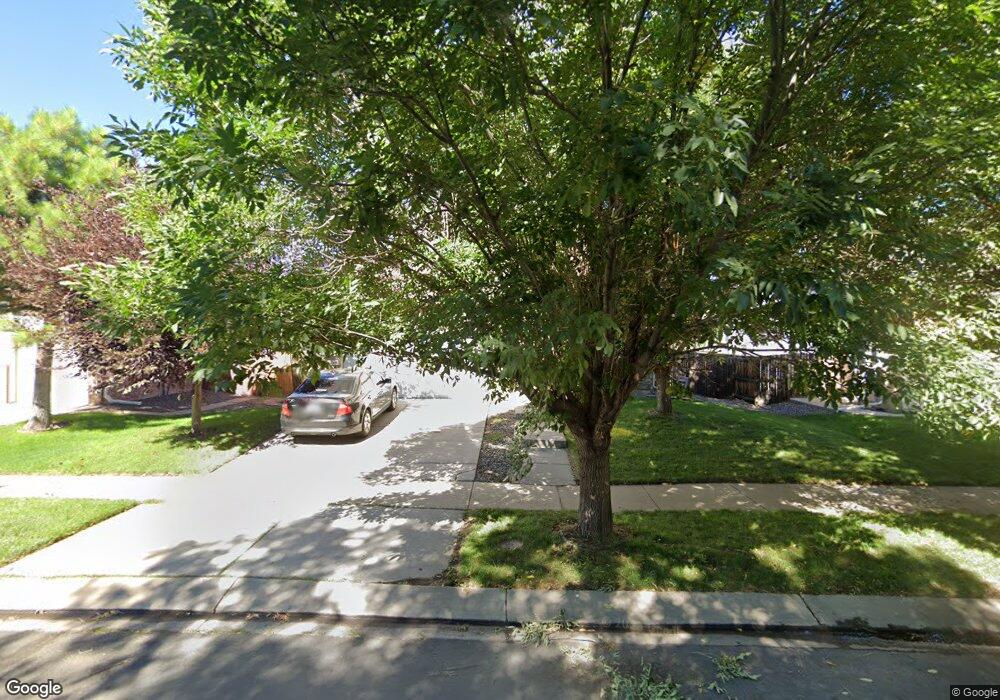 711 Helena St, Aurora, CO 80011 - photo 1