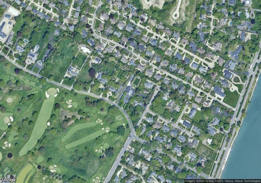 160 Provencal Rd, Grosse Pointe Farms, MI 48236 - photo 1