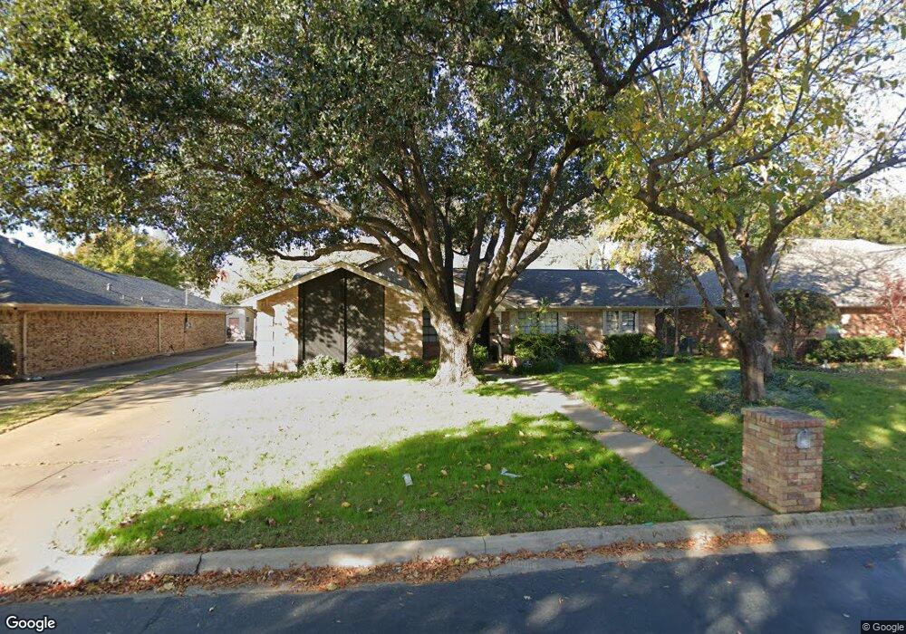 2241 Farrington Ln, Hurst, TX 76054 - photo 1