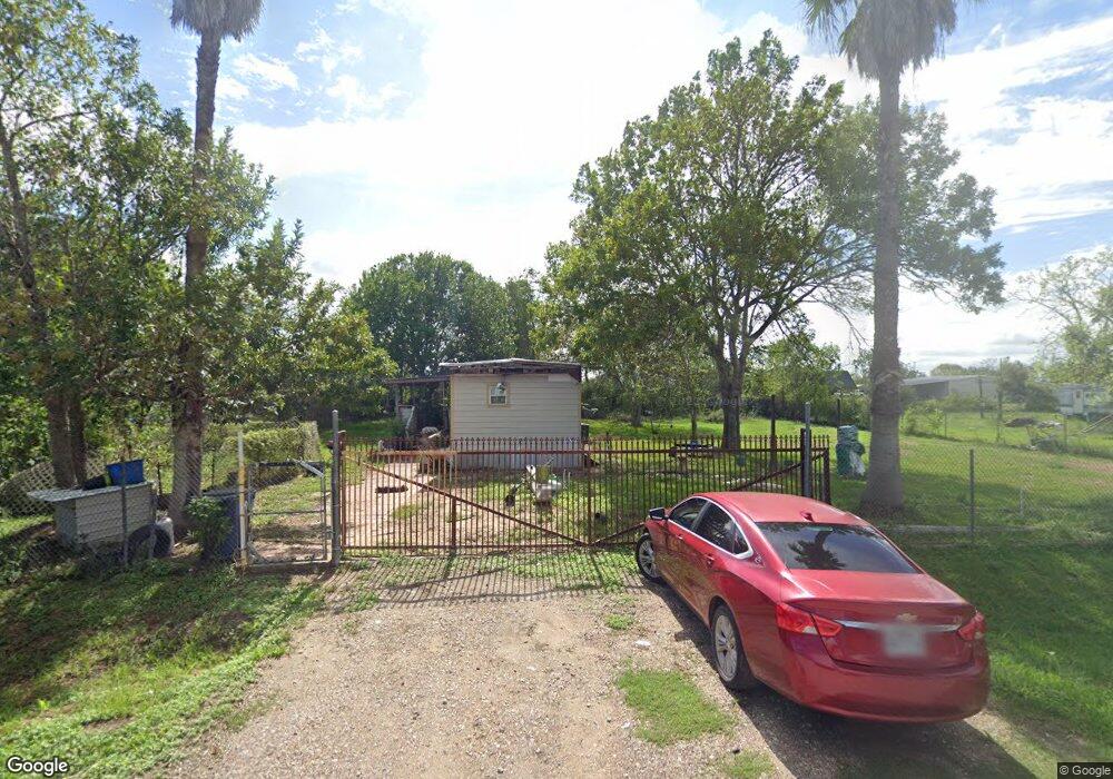 3309 Brazos St, Alvin, TX 77511 - photo 1