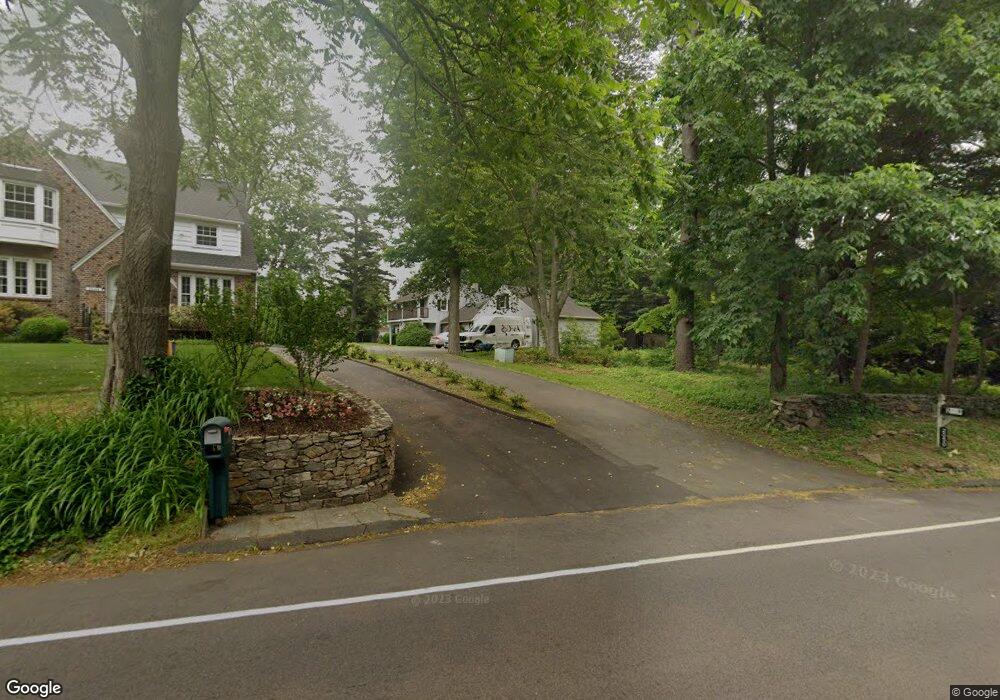 2050 Stratfield Rd, Fairfield, CT 06825 - photo 1