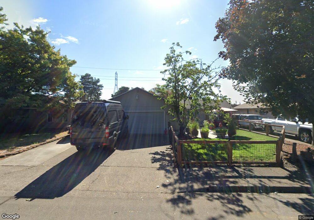 517 Panda Loop, Eugene, OR 97401 - photo 1