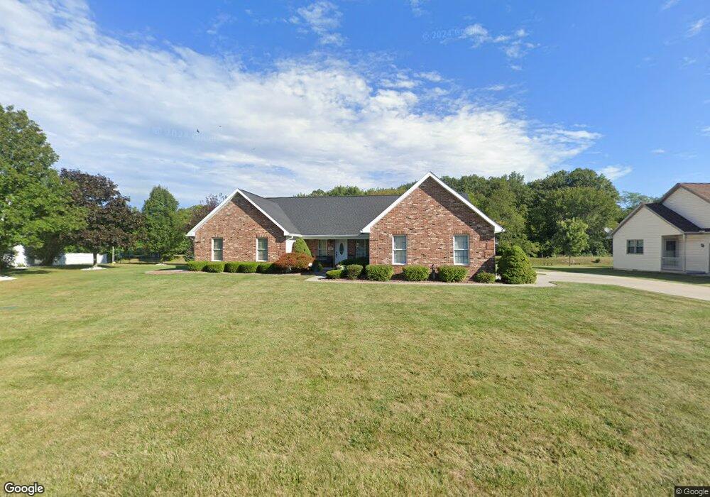699 Hefner Dr, Lima, OH 45801 - photo 1