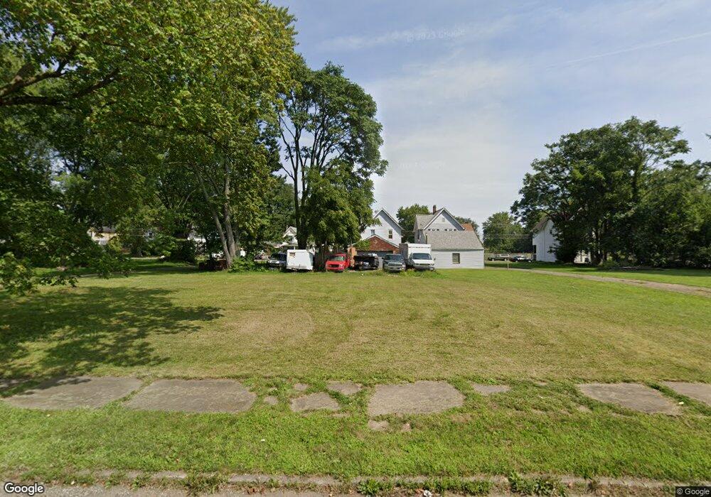 1527 3rd St NE, Canton, OH 44704 - photo 1