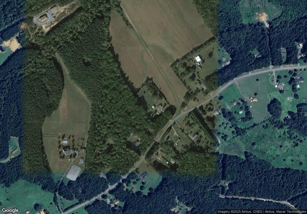 411 Branch Rd, Scottsville, VA 24590 - photo 1